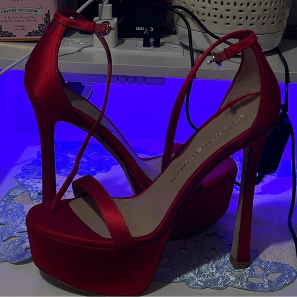 STUART WEITZMAN Elegant Red Platform Heels - Picture 1 of 5